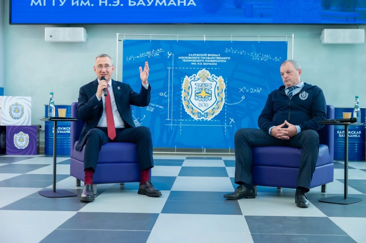 Владислав Шапша: Если хочешь стать высококлассным специалистом, нужно много учиться Владислав Шапша: Если хочешь стать высококлассным специалистом, нужно много учиться