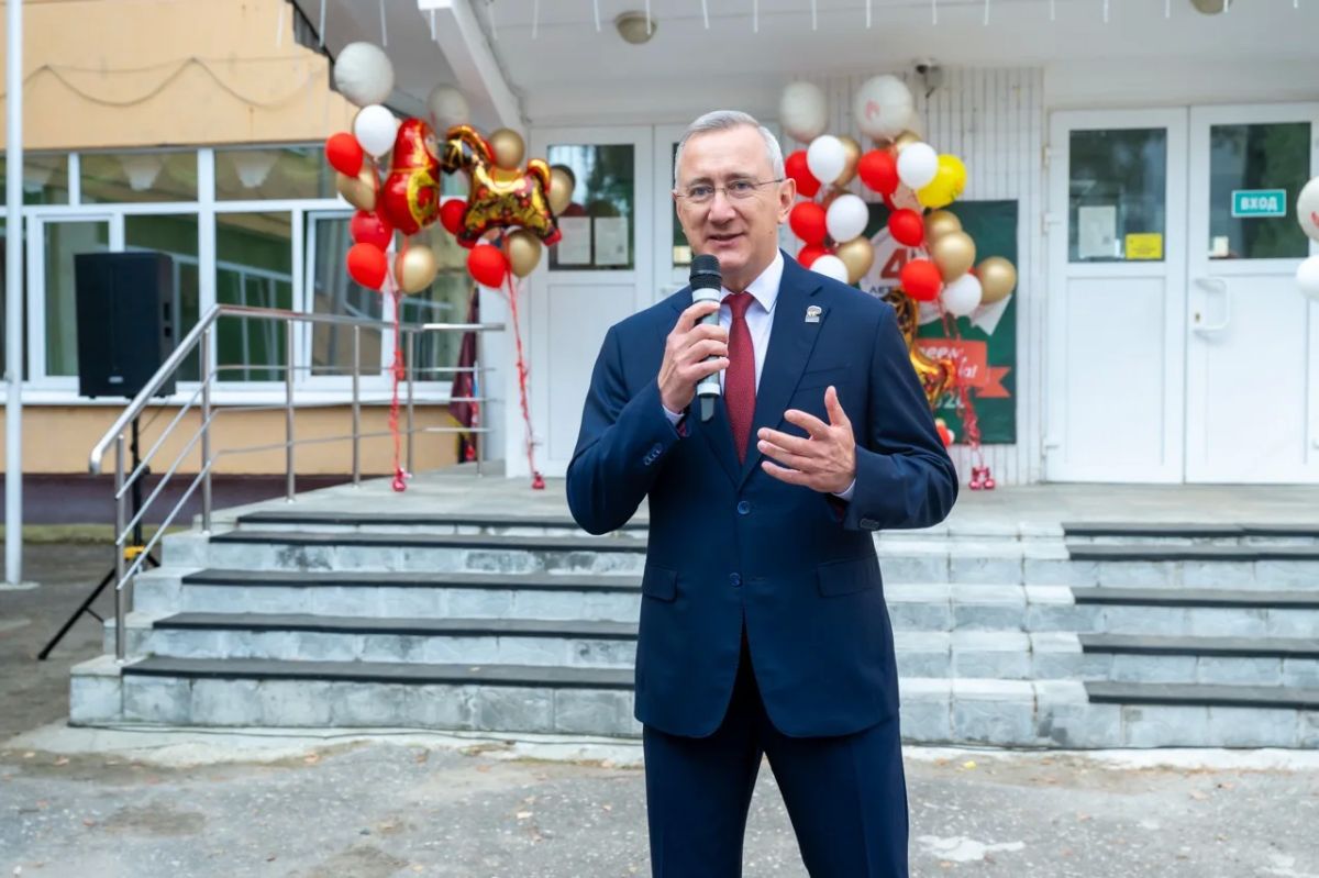 Владислав Шапша: Сорок пятой - 45!. Посмотрите, какие трогательные первоклассники Владислав Шапша: Сорок пятой - 45!. Посмотрите, какие трогательные первоклассники