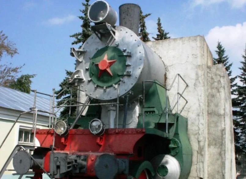 02 сентября в Калуге установили четверть паровоза