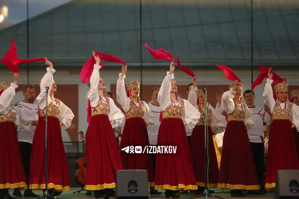 Праздничный концерт в честь 250-летия губернии состоялся в Калуге Праздничный концерт в честь 250-летия губернии состоялся в Калуге