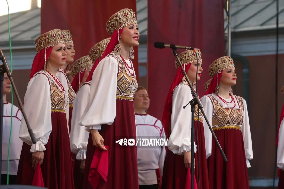 Праздничный концерт в честь 250-летия губернии состоялся в Калуге Праздничный концерт в честь 250-летия губернии состоялся в Калуге