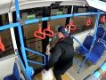В Калуге ищут вандала, выломавшего дверь троллейбуса