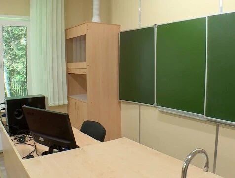 Школы Калужской области изменят формат обучения 18 сентября