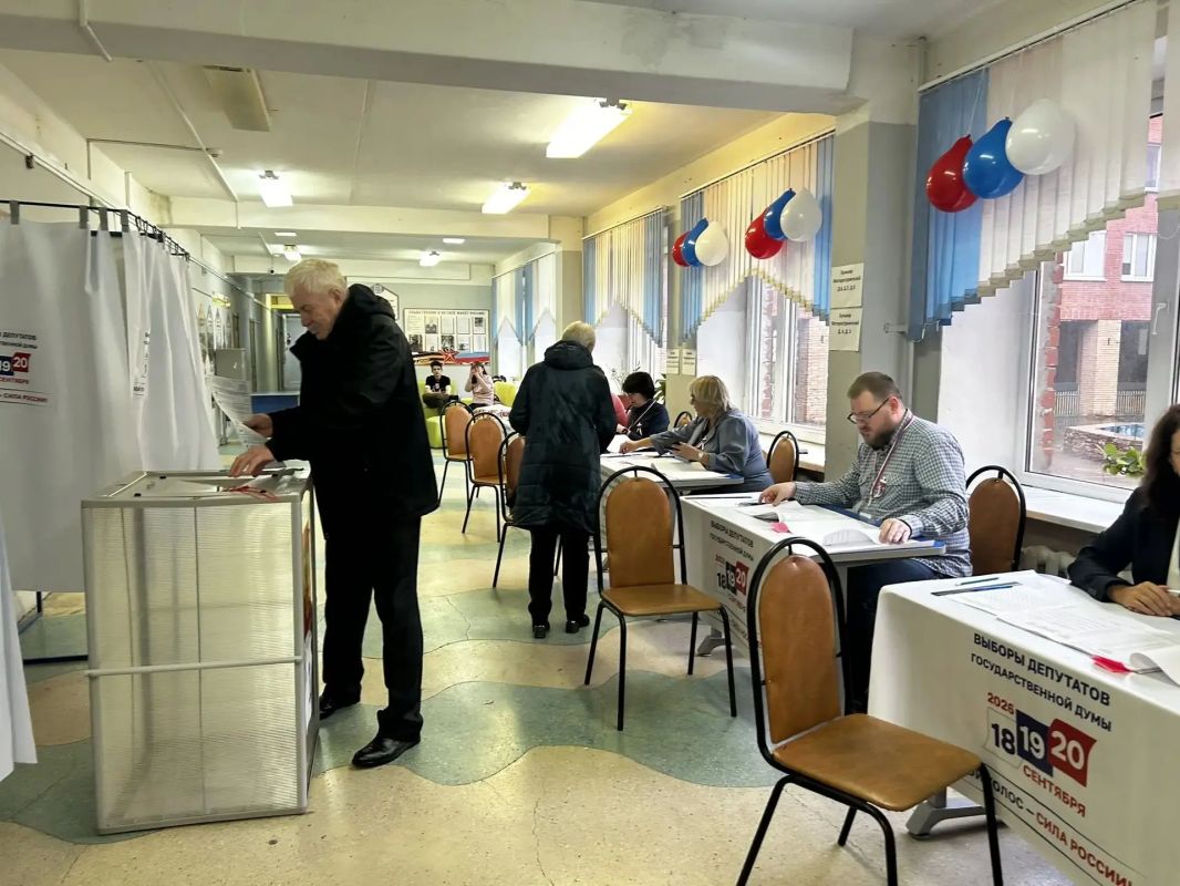 С 8:00 утра в Калуге начали работу избирательные участки С 8:00 утра в Калуге начали работу избирательные участки