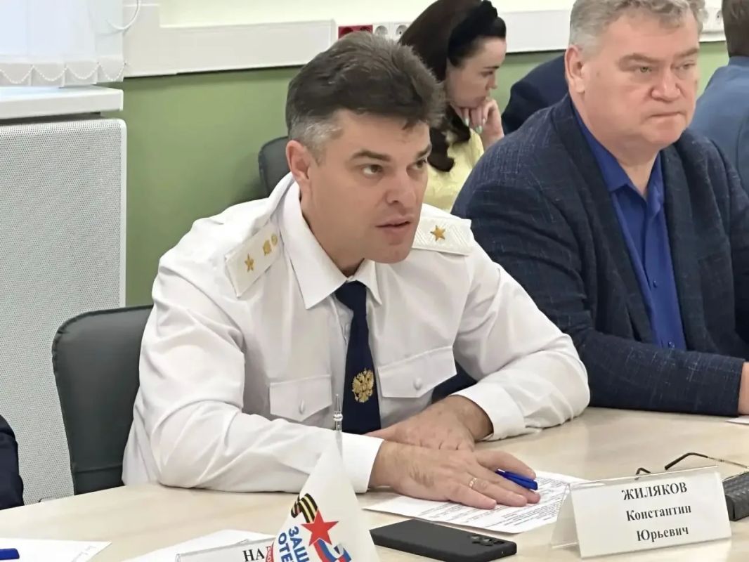 Прокурор области Константин Жиляков провел прием участников специальной военной операции и членов их семей