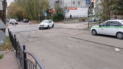 В Калуге сняли асфальт на проблемном перекрестке