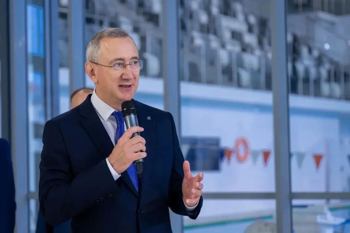 Владислав Шапша вручил награды лучшим пловцам среди сотрудников органов безопасности Владислав Шапша вручил награды лучшим пловцам среди сотрудников органов безопасности