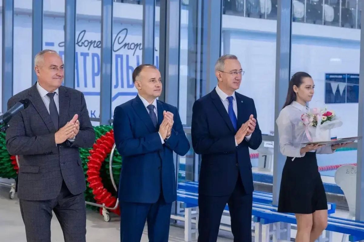 В Калуге наградили победителей соревнований по плаванию среди команд сотрудников органов безопасности ЦФО В Калуге наградили победителей соревнований по плаванию среди команд сотрудников органов безопасности ЦФО