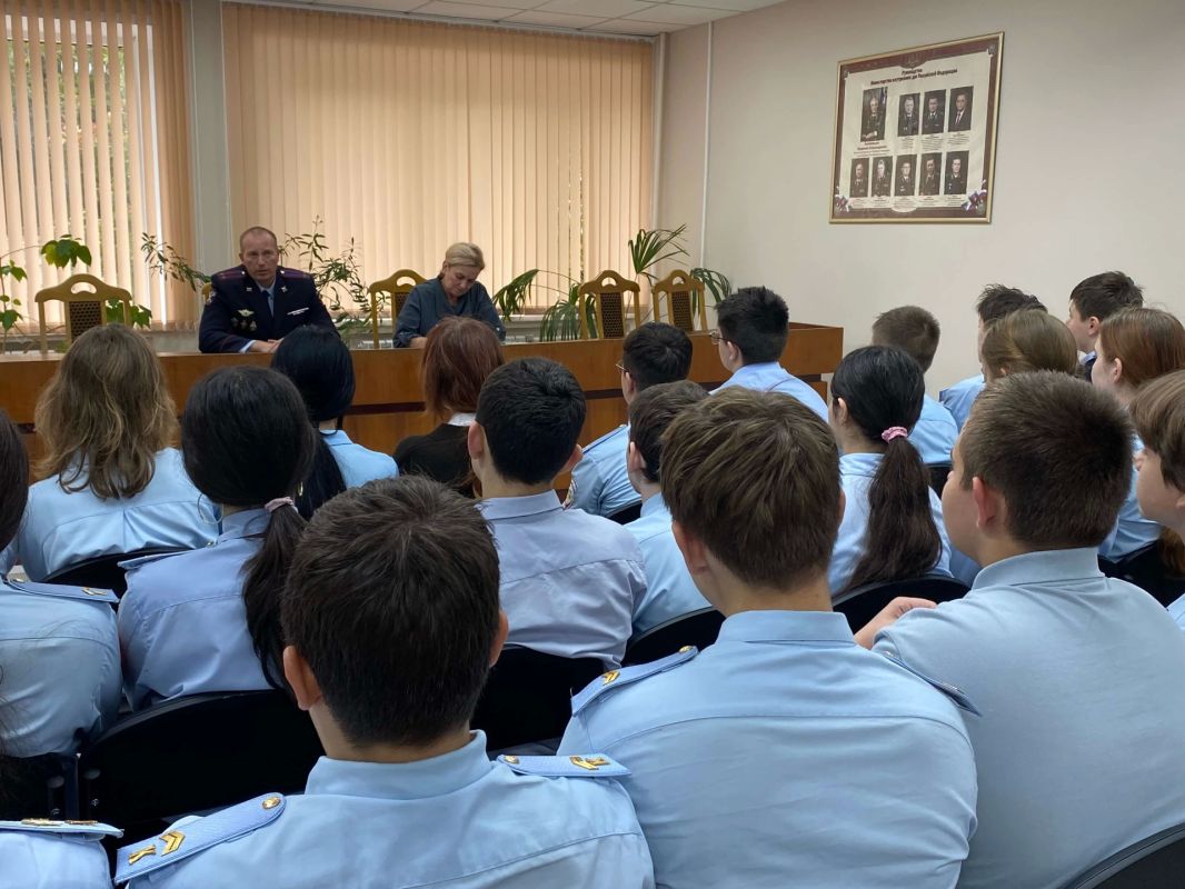 В ОМВД России по городу Обнинску по инициативе Общественного совета прошло профориентационное мероприятие В ОМВД России по городу Обнинску по инициативе Общественного совета прошло профориентационное мероприятие