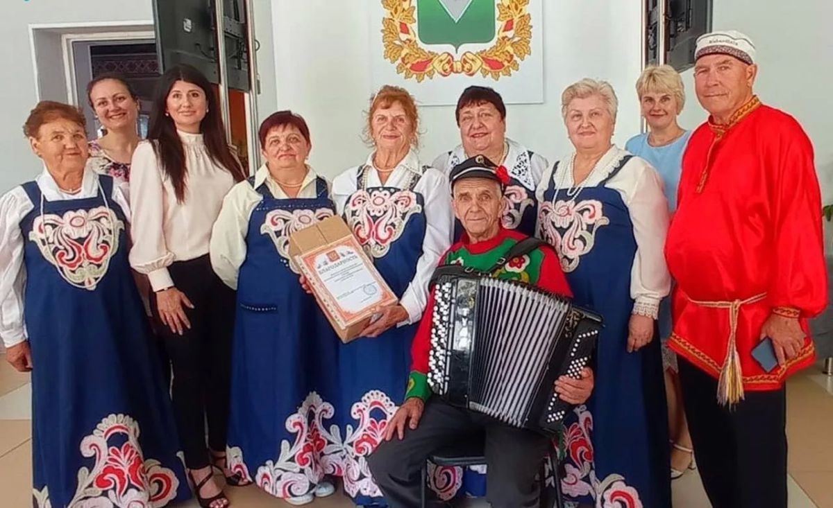 От имени Министерства труда и социальной защиты Калужской области и от себя лично сердечно поздравляю с Международным днём пожилых людей! От имени Министерства труда и социальной защиты Калужской области и от себя лично сердечно поздравляю с Международным днём пожилых людей!