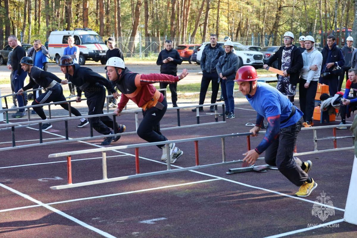 Соревнования по пожарно-спасательному спорту прошли в Калуге Соревнования по пожарно-спасательному спорту прошли в Калуге