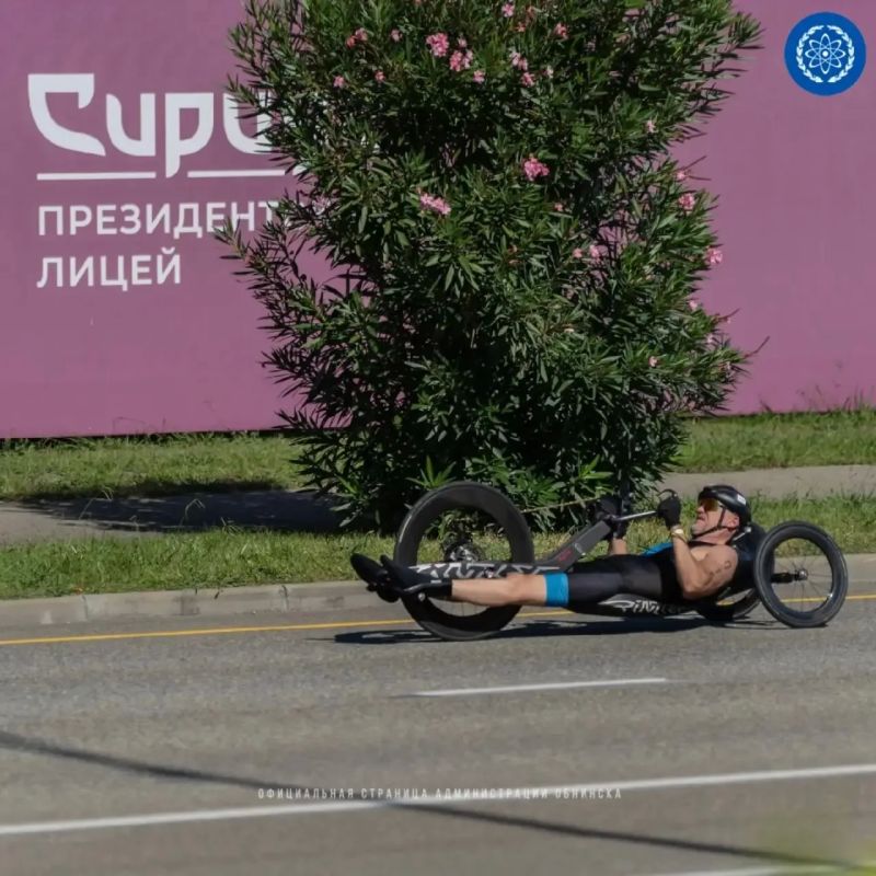 Артём Воробьёв взял «серебро» на международных соревнованиях по триатлону Артём Воробьёв взял «серебро» на международных соревнованиях по триатлону