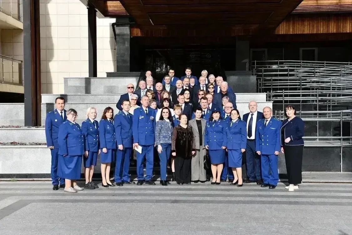 Председатель Калужской региональной общественной организации ветеранов и пенсионеров прокуратуры Кисельникова Л.И. и член организации Минаева Т.М. приняли участие в Форуме ветеранов прокуратур Центрального федерального...