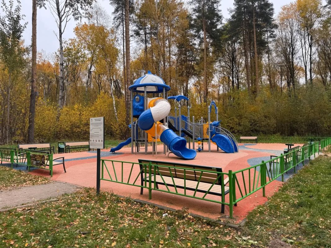 В Губернском парке в Калуге восстанавливают уличное освещение В Губернском парке в Калуге восстанавливают уличное освещение