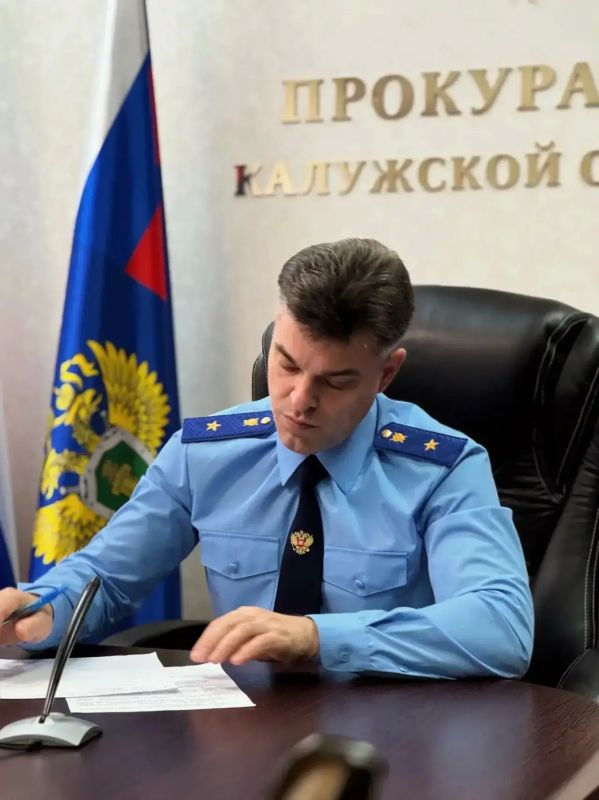Прокурор области Константин Жиляков провел личный прием граждан Спас-Деменского муниципального округа