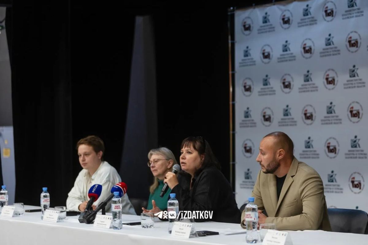Омский ТЮЗ показывает спектакли в Калуге в рамках «Больших гастролей» Омский ТЮЗ показывает спектакли в Калуге в рамках «Больших гастролей»