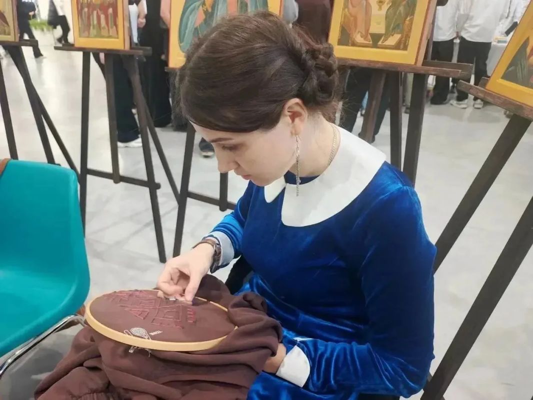 Владислав Шапша: Помогаем выпускникам определиться с будущей профессией Владислав Шапша: Помогаем выпускникам определиться с будущей профессией