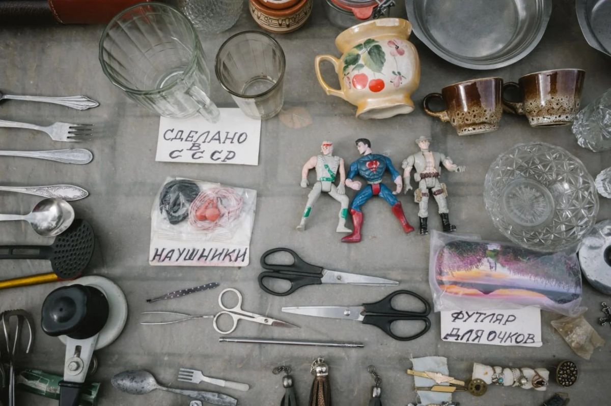 Барахолка в Калуге. "Поход на местную барахолку — это всегда непредсказуемый квест Барахолка в Калуге. "Поход на местную барахолку — это всегда непредсказуемый квест
