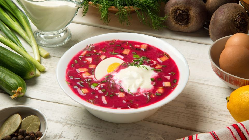 Так холодный борщ готовили в СССР: освежает лучше окрошки