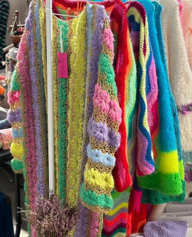 Яркий кардиган для лета