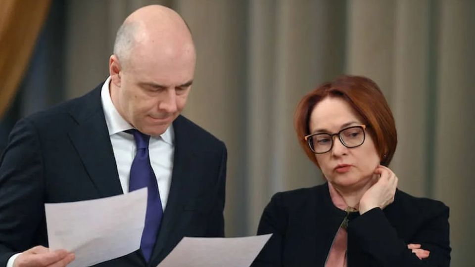 Кто на самом деле выигрывает от поддержки банков? Мифы и реальность в 2025 году