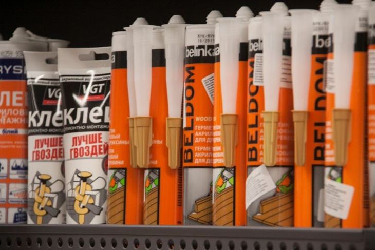 Всего два ингредиента из кухонного шкафа — и получится клей прочнее заводского