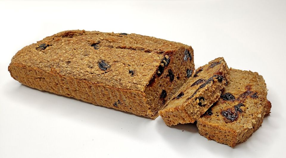 Полезный банановый хлеб: легкий веганский рецепт без сахара