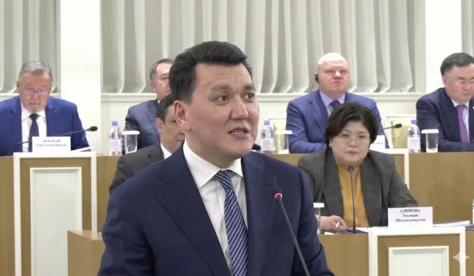 Новая Конституция: что ждет казахский язык в главном документе страны?